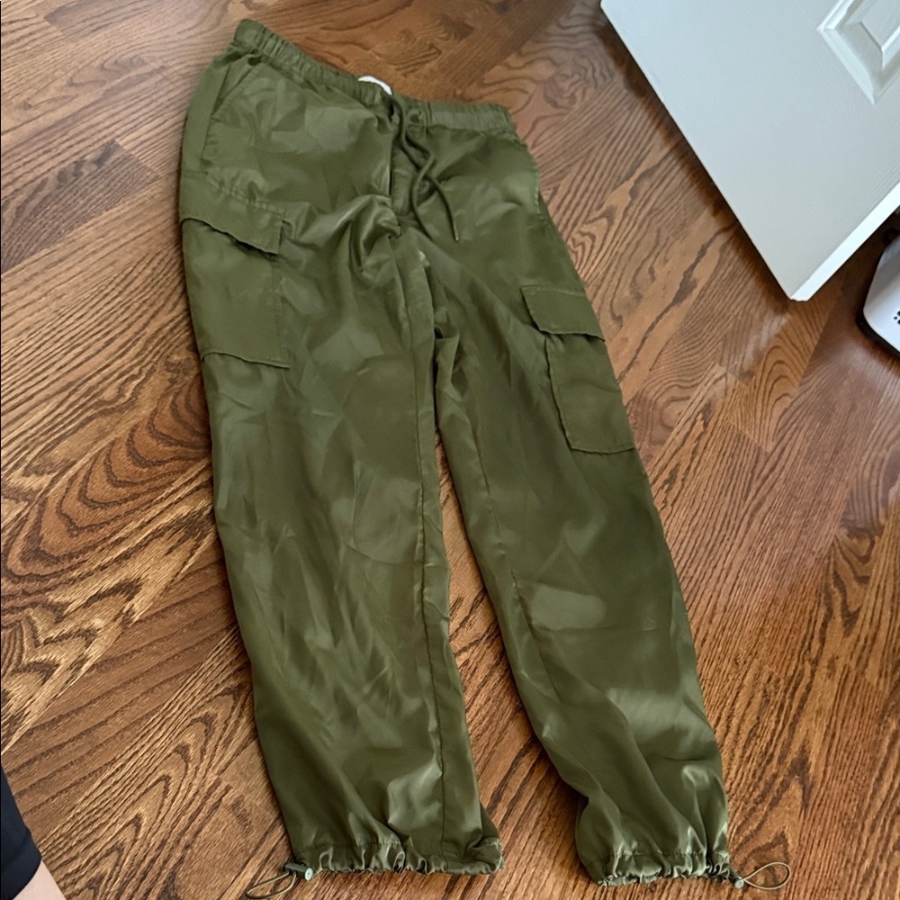 Pistola Army Green Joggers size small